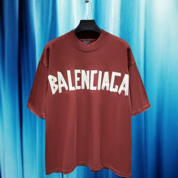 Camiseta Balenciaga Two Logo Red BB