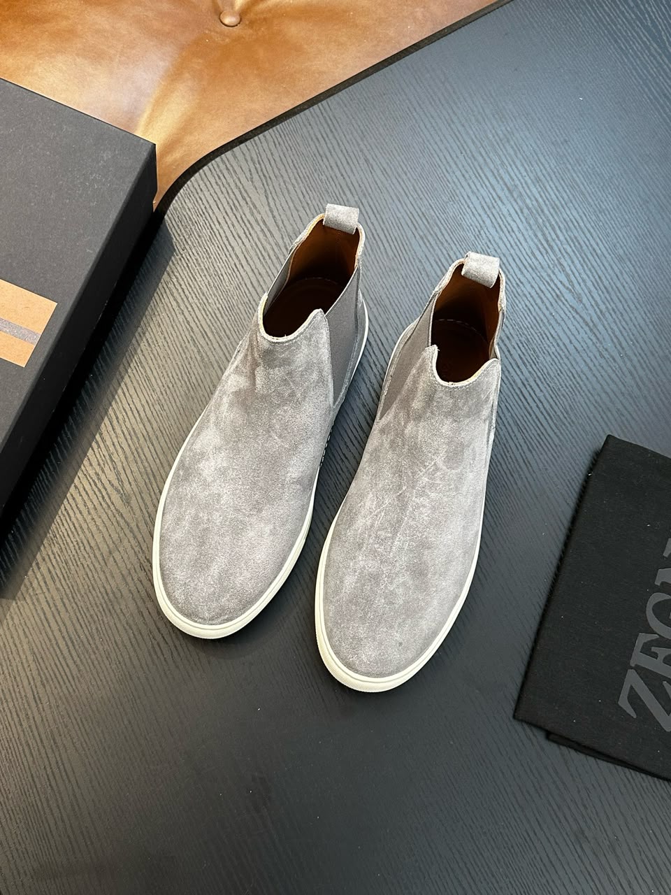 Tênis Zegna Scarrosso Chelsea Suede Brad