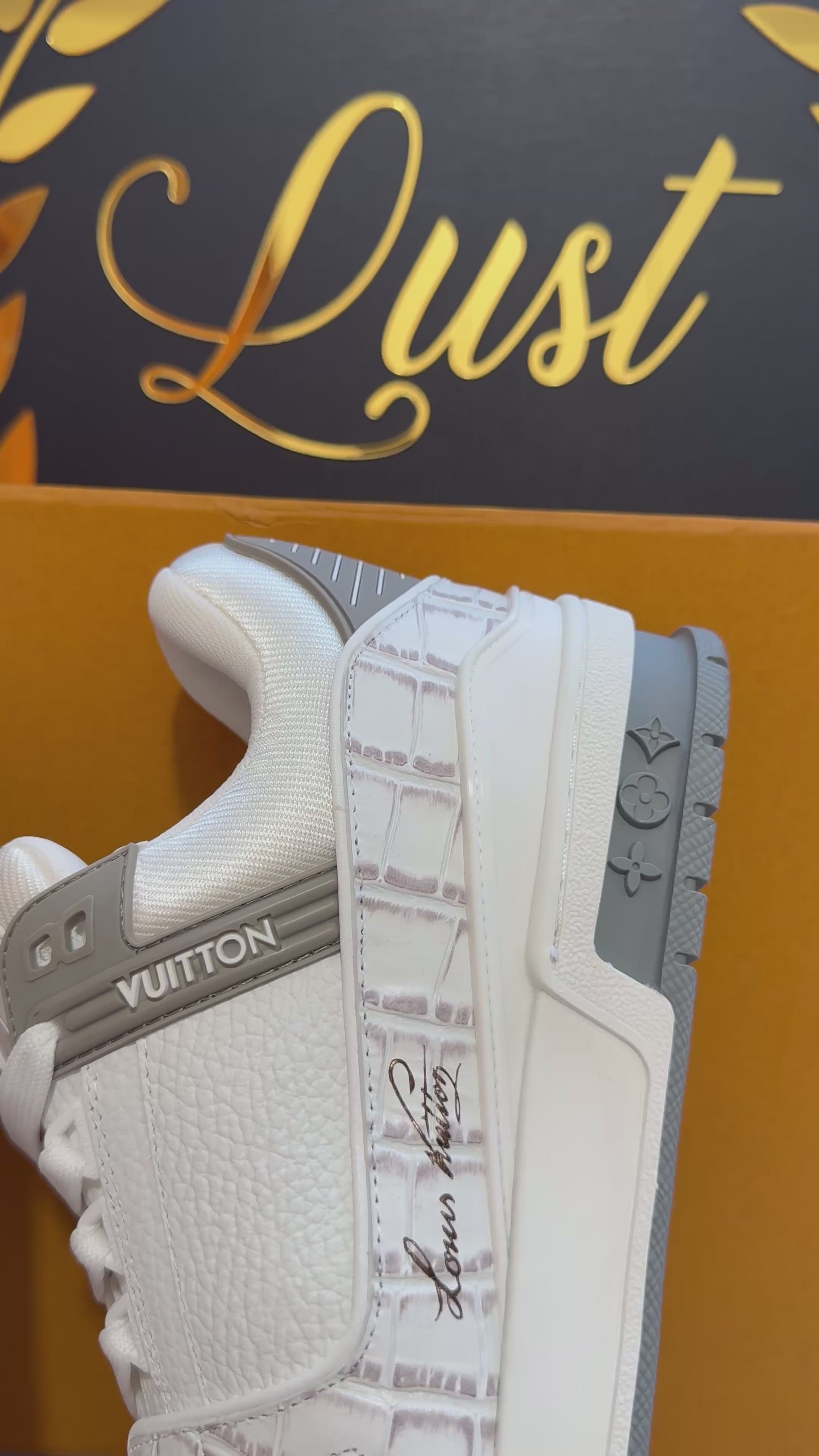 Louis Vuitton Trainer Pele Crocodilo