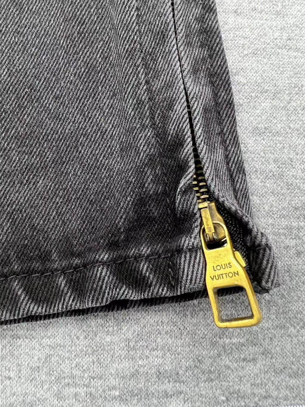 Calça Louis Vuitton