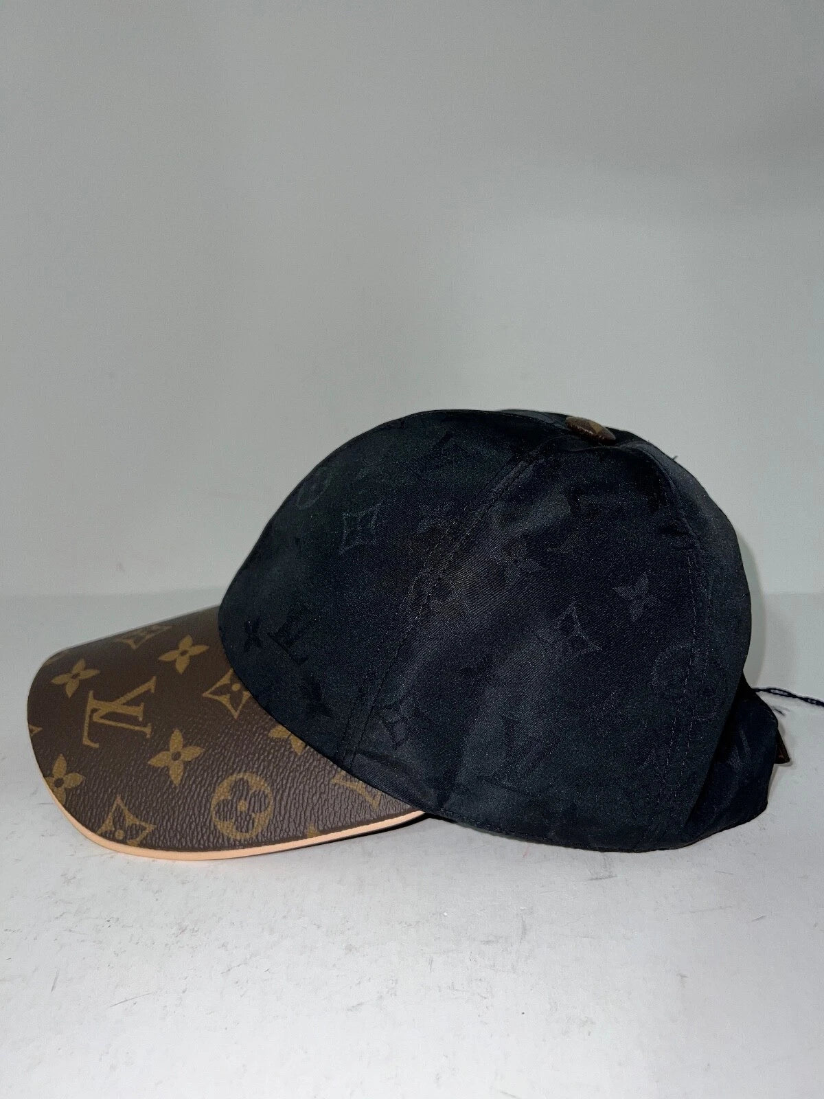 Boné Louis Vuitton LV Get Ready Black Brown